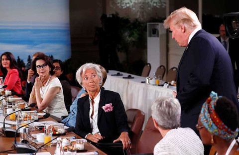 Trump deja cumbre del G7 y justifica guerra comercial