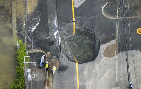 Al menos 3 muertos y 300 heridos por sismo en Japón