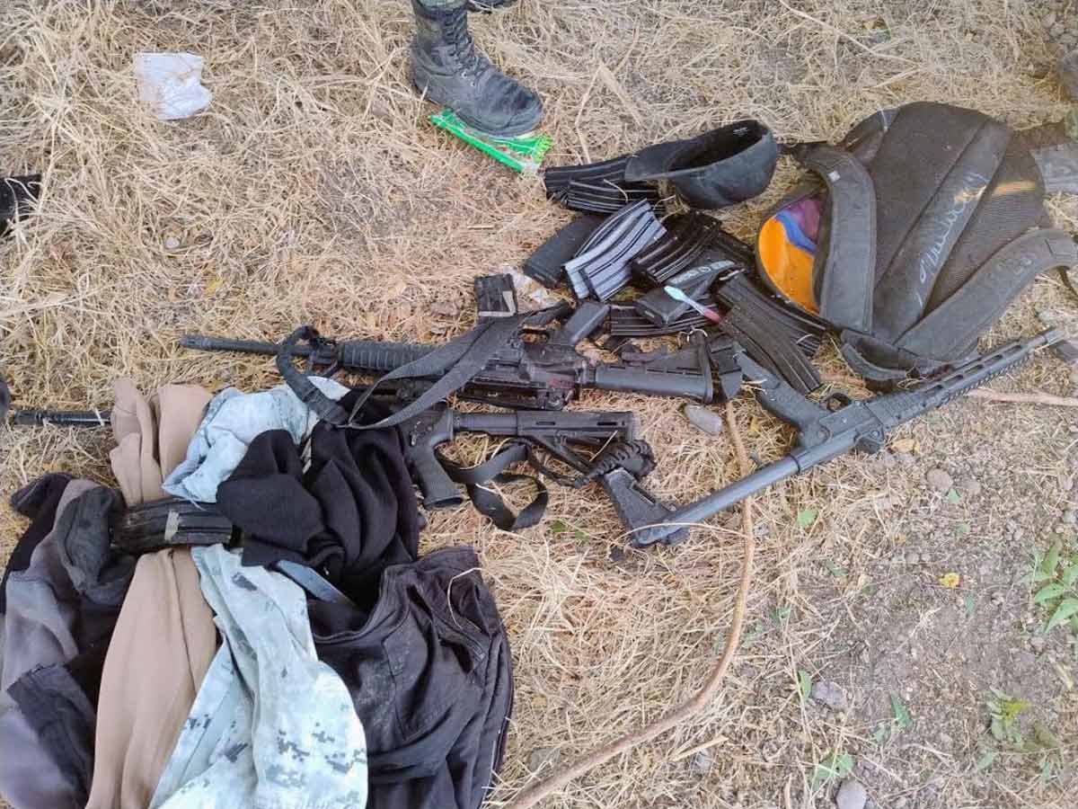 Elementos del Ejército aseguraron armas tras repeler una agresión en Culiacán. (Jesús Bustamante)