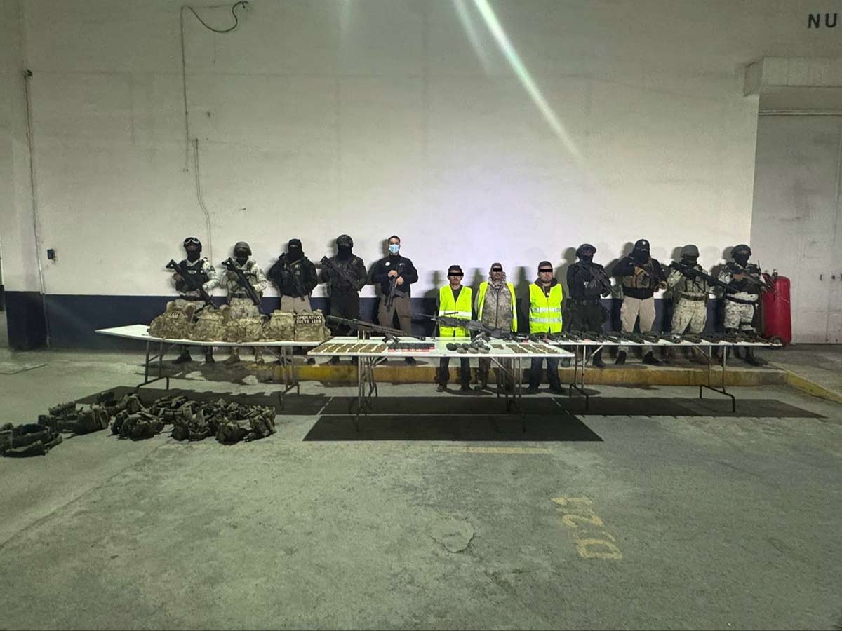 Presentan a detenidos en Operativo Muralla implementado en NL. (Especial)