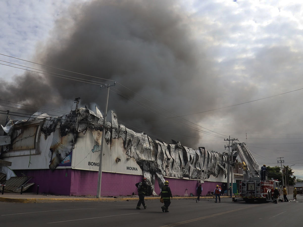 Así quedó el Casino Royal Park tras el incendio. (Facebook)