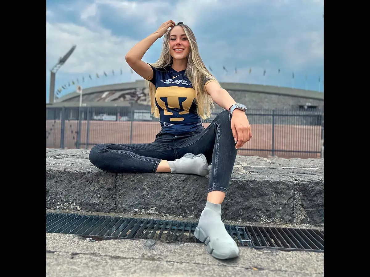 Mafershof, la aficionada guapa que inspira a Pumas en Onlyfans
