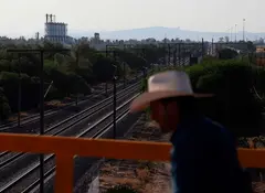 Sujeto dispara contra su pareja, la cree muerta y se quita la vida en Querétaro; mujer está grave