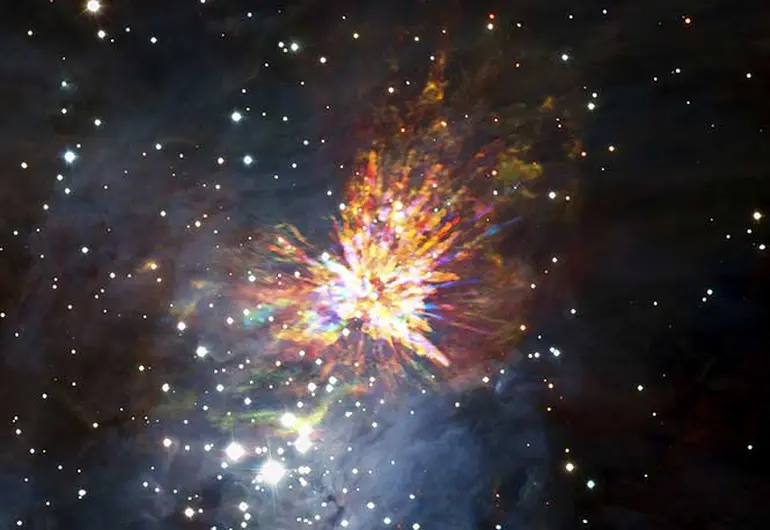 Impresionantes imágenes del nacimiento de una estrella en Orión