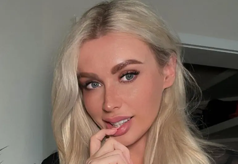 Caen ganancias de modelo de OnlyFans de 98 mil dólares a 30 mil mensuales