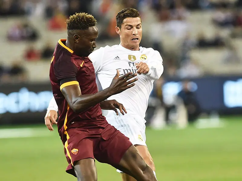 Real Madrid sin brillo y con dudas tácticas ante la Roma | Excélsior