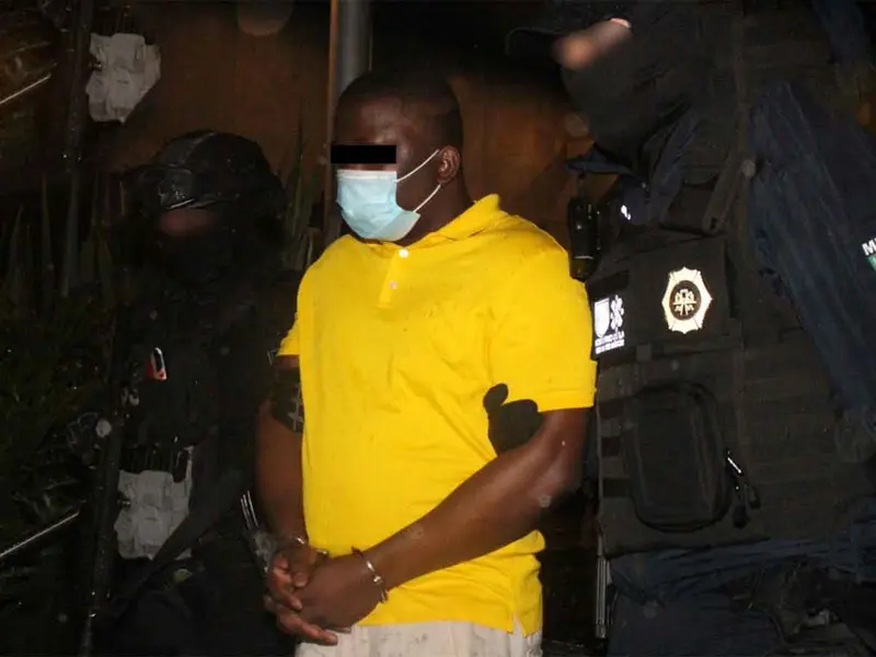 Desmantelan banda de nigerianos en CDMX; realizaba fraudes en EU y Canadá