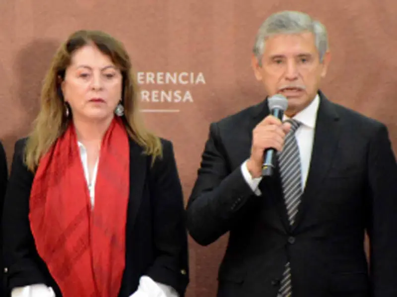 Gobernadora de Morelos y alcalde de Cuernavaca firman convenio para ...