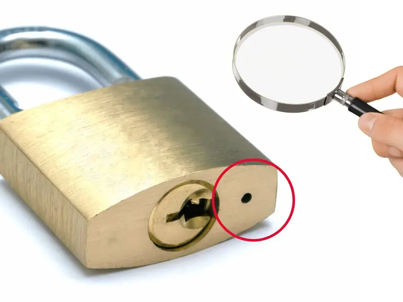 Para qu� sirve el peque�o agujero que tienen los candados?