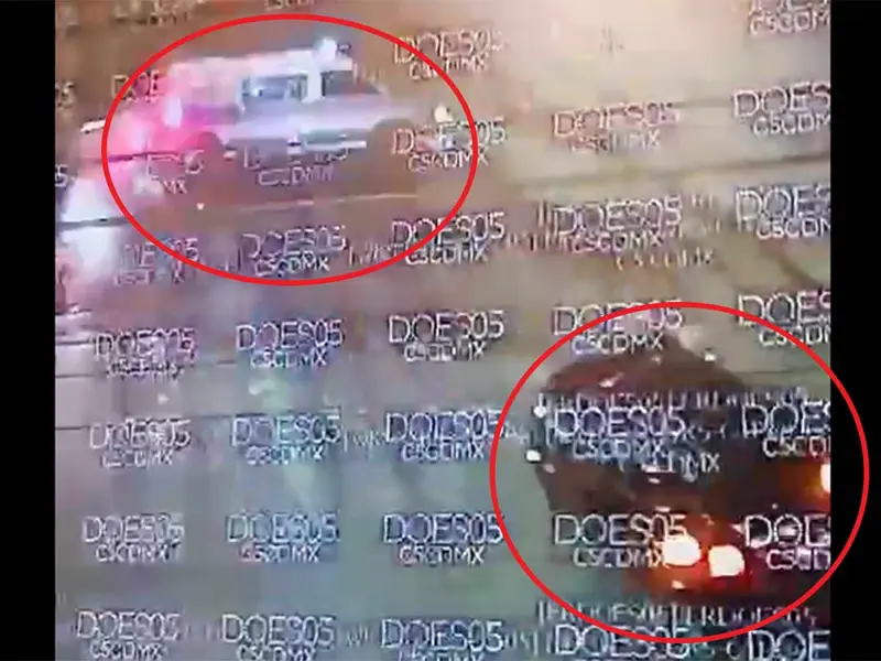 VIDEO: Choque de ambulancia y camioneta en CDMX deja 1 muerto y 3 heridos