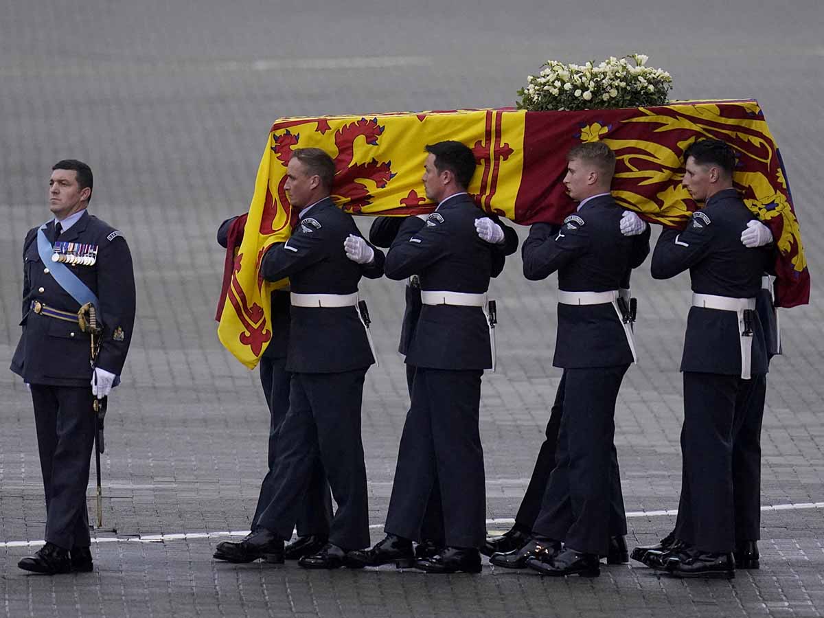 Reina Isabel II Sufri Fuerte Ca da Antes De Morir Posible Causa De Muerte Reina Isabel II Sufri Fuerte Ca da Antes De Morir Posible Causa De Muerte