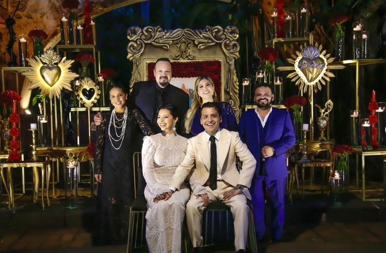 Los padres de Ángela Aguilar y Christian Nodal en su boda. Foto: Instagram @pepe_aguilar_oficial