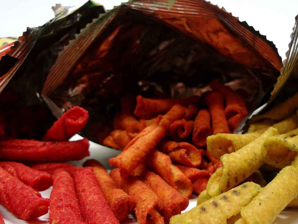 ¡Alerta! Profeco enlista las 10 botanas y frituras más dañinas para niños