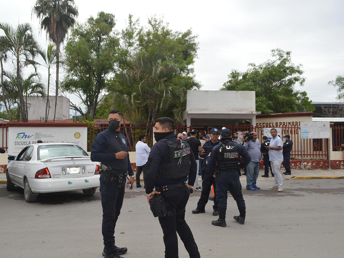Por amenaza de bomba y balacera alumnos desalojan tres escuelas en ...