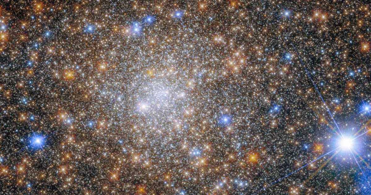 Telescopio Hubble de la NASA capta un sorprendente cúmulo estelar brillante