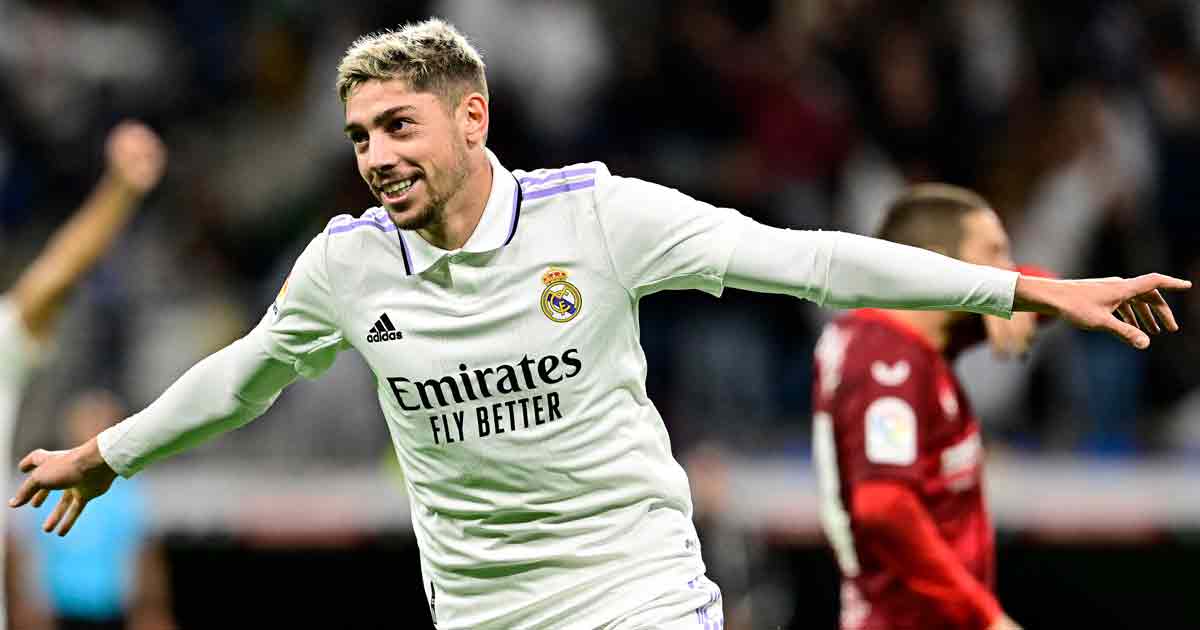 Real Madrid se consolida en el liderato con goles de último minuto