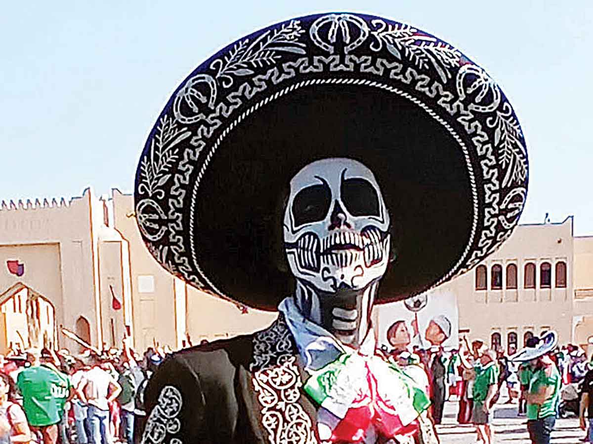 Charro González, emisario azteca en Qatar