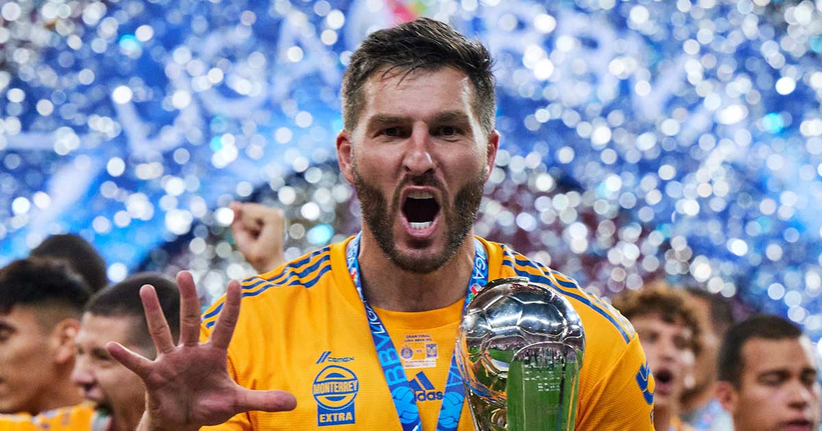 Gignac lanza 'pedrada' a Miguel Herrera en festejo de Tigres