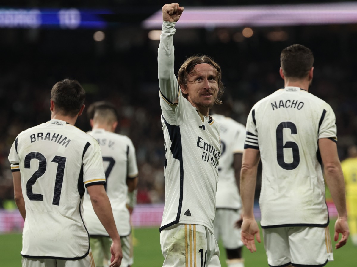 Real Madrid golea a Villarreal y mete presión a Girona por el liderato