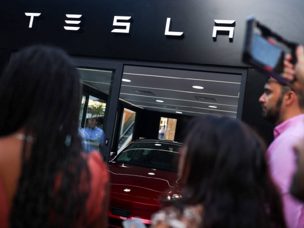 VIDEO: Tesla llega a Sudamérica y abre tienda en Chile