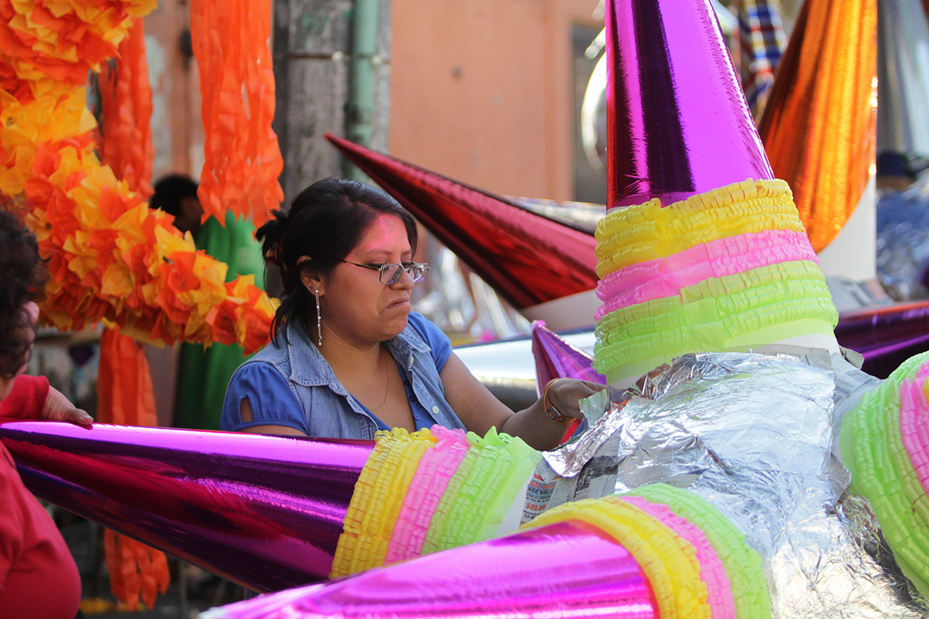VIDEO: ¿Cómo hacer piñatas?