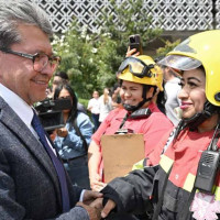 Realizan simulacro en San Lázaro; Monreal llama a atender medidas de protección civil