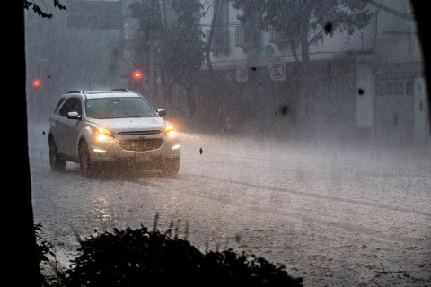 Una nueva onda tropical se aproximará a la Península de Yucatán en el transcurso del día. Foto: Cuartoscuro