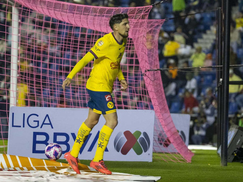 Diego Valdés mostrando su molestia. (Mexsport)